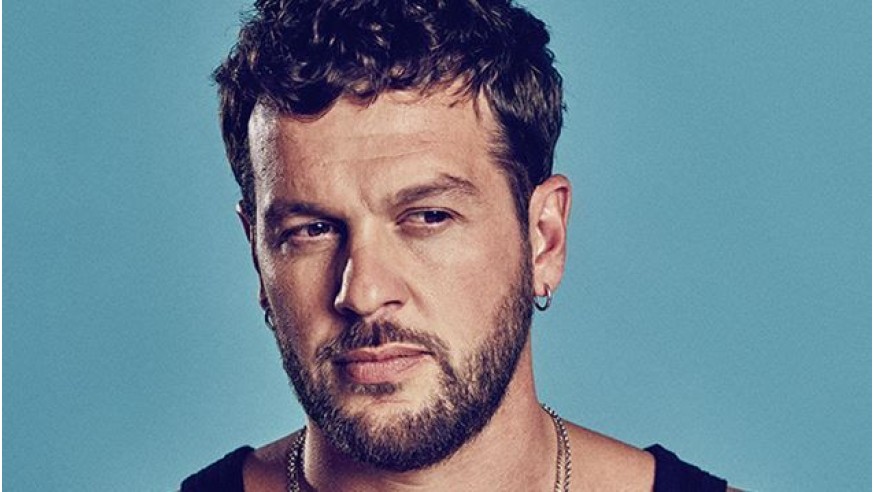Claudio Capéo: nouvel album #2 des ventes physiques !