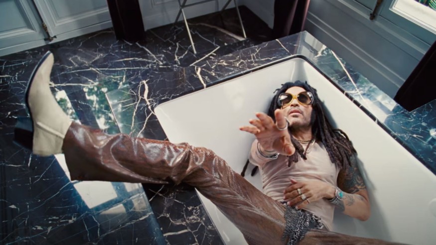 Lenny Kravitz fait grimper la température avec "TK421"