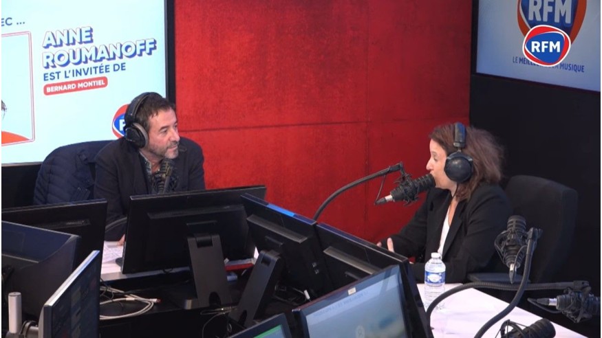 Anne Roumanoff au micro de Bernard Montiel