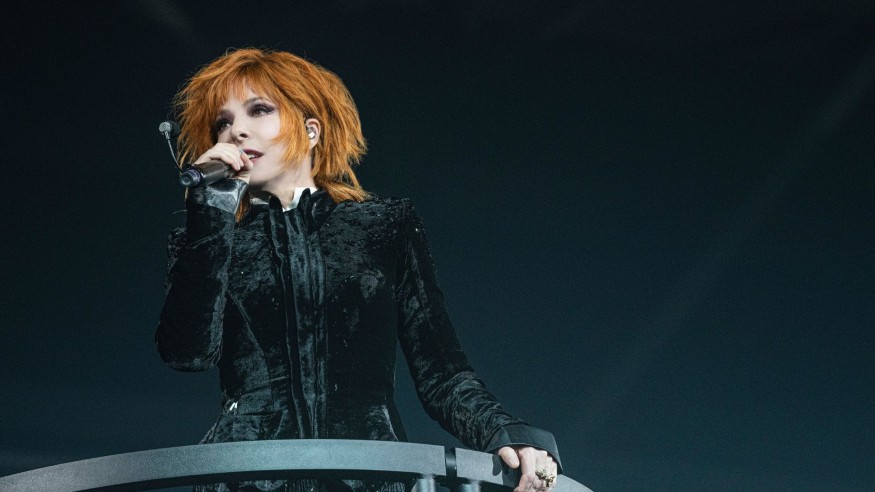 Mylène Farmer : cet indice qui fait penser à une suite